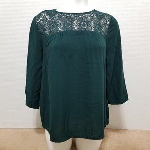 Old Navy top Medium floral mandala lace crochet inset keyhole winter spruce